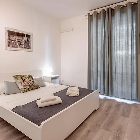 Tucano - Sweet Dreams In Firenze
